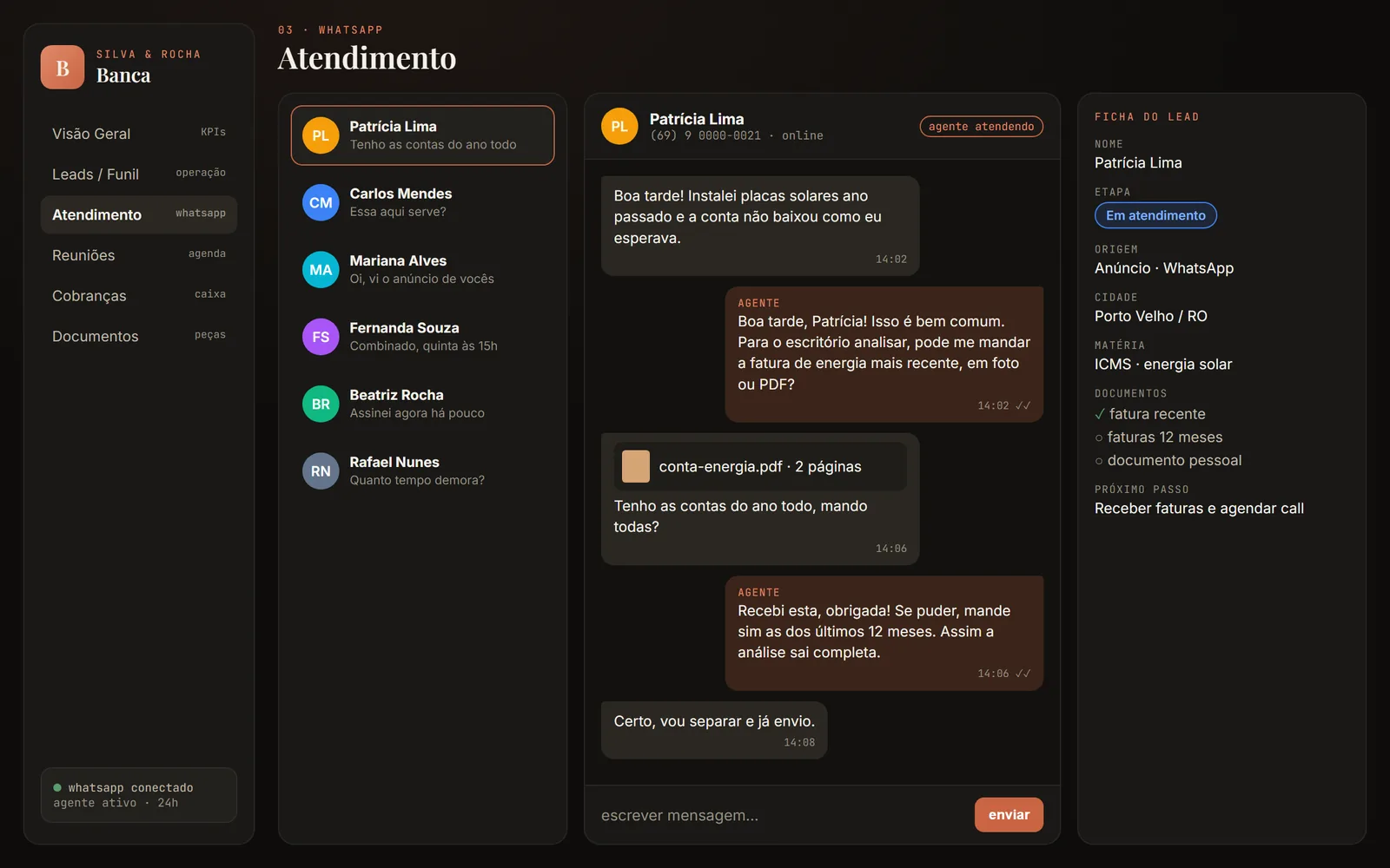 Tela de conversa da Banca: o agente atendendo um lead no WhatsApp, com dados fictícios